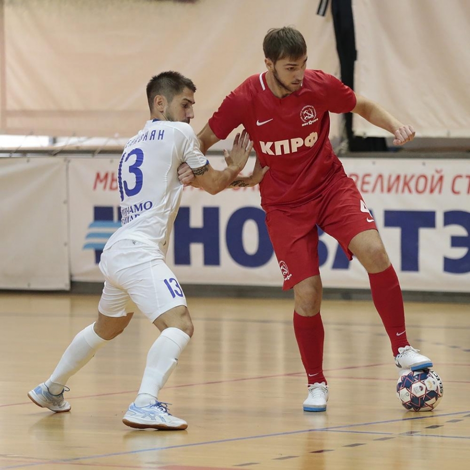 Аркадий белый мини футбол